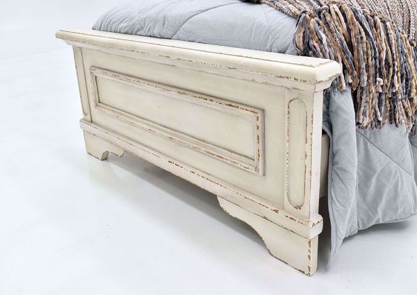 Antique White Realyn Upholstered Twin Bed by Ashley Furniture  Showing the Upholstered Footboard Detail | Home Furniture Plus Mattress