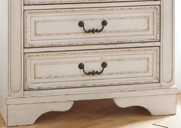Antique White Realyn Chest of Drawers by Ashley Furniture Showing the Base Foot Detail | Home Furniture Plus Bedding